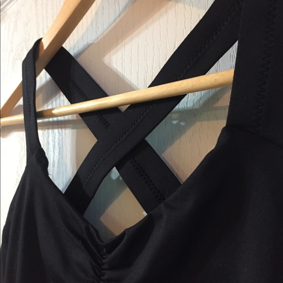 Lululemon Cross Strap Tank - Picture 3 of 6